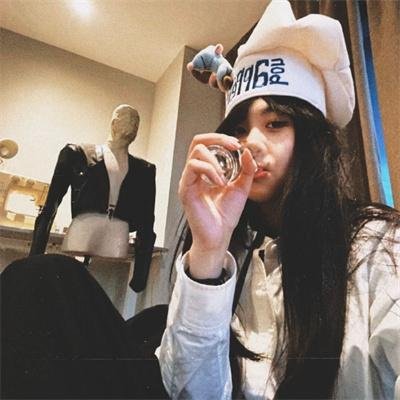 舍努阿山妇女的努巴
